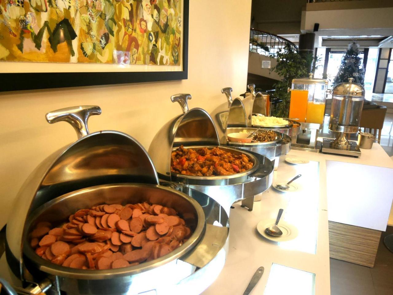 Circle Inn Hotel And Suites Bacolod Kültér fotó