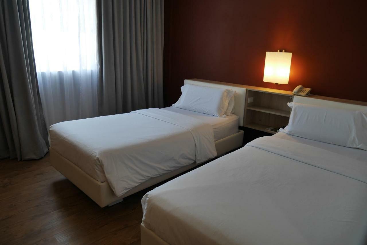 Circle Inn Hotel And Suites Bacolod Kültér fotó
